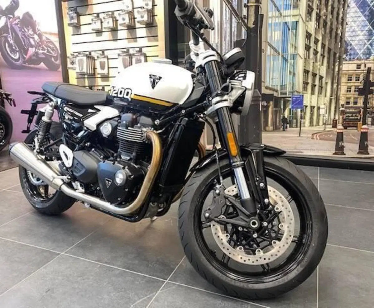 Triumph Speed Twin 1200 (2025 - 26) (2)