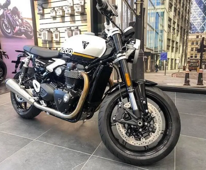 Triumph Speed Twin 1200 (2025 - 26) (2)