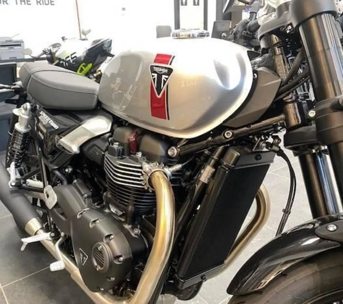 Triumph Speed Twin 900 (2025 - 26)