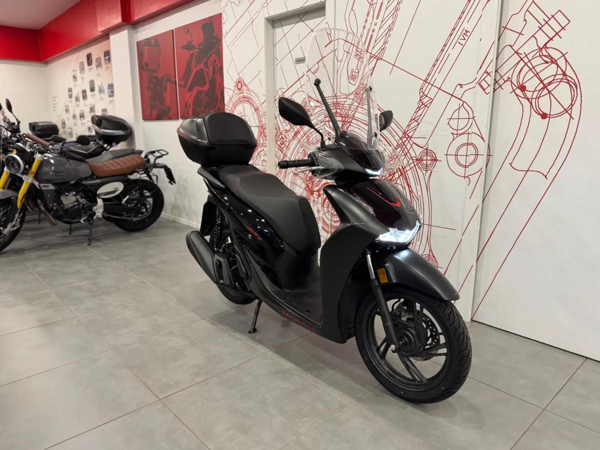 Honda SH 125 Sport (2026) (3)