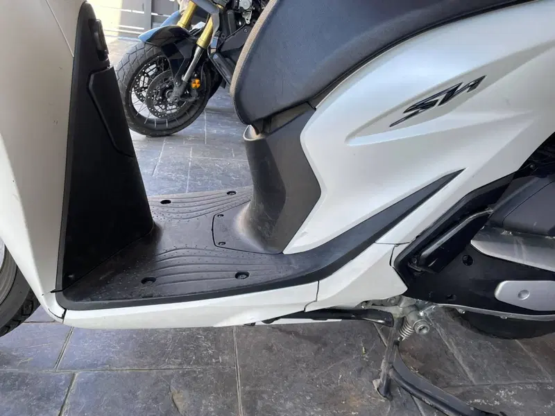 Honda SH 150i (2024 - 25) (9)