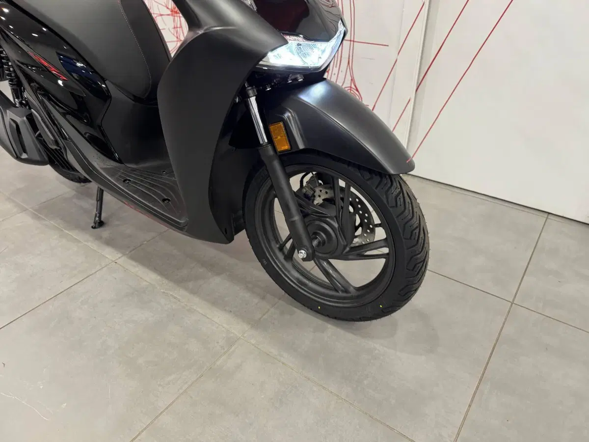 Honda SH 125 Sport (2026) (9)