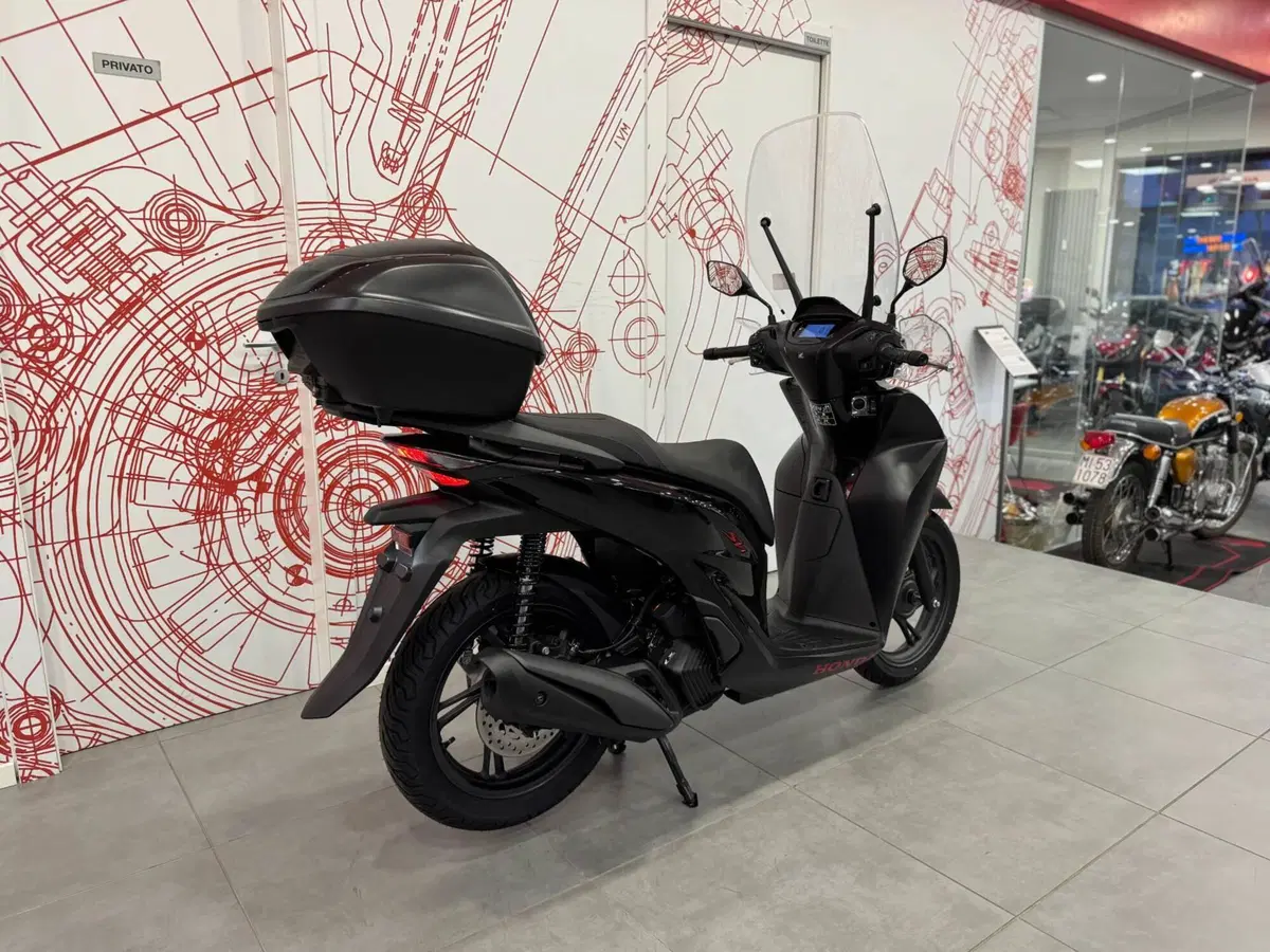 Honda SH 125 Sport (2026) (3)