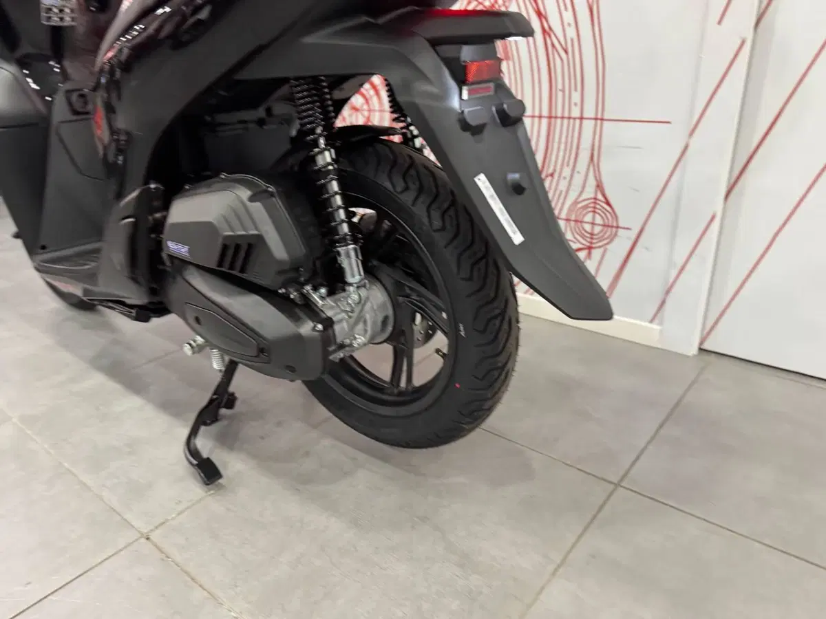 Honda SH 125 Sport (2026) (15)