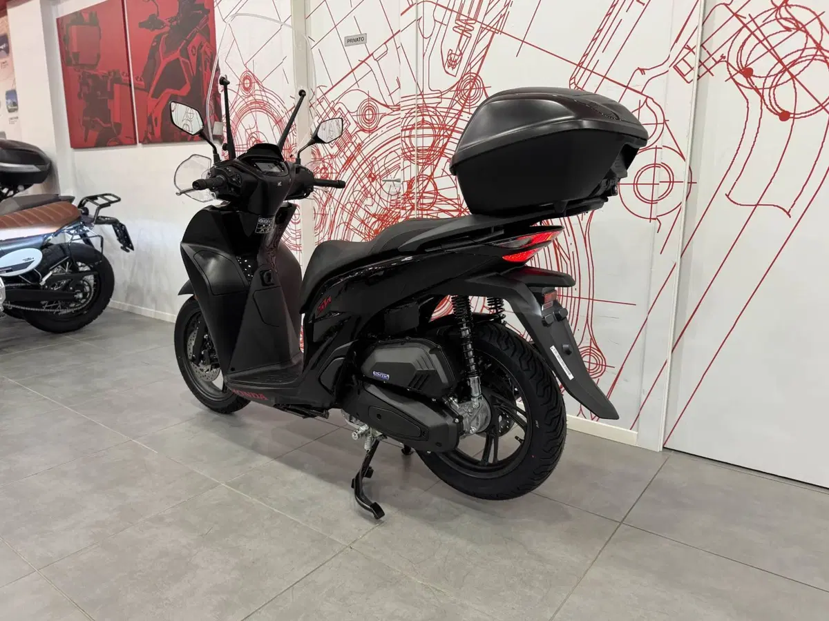 Honda SH 125 Sport (2026) (6)