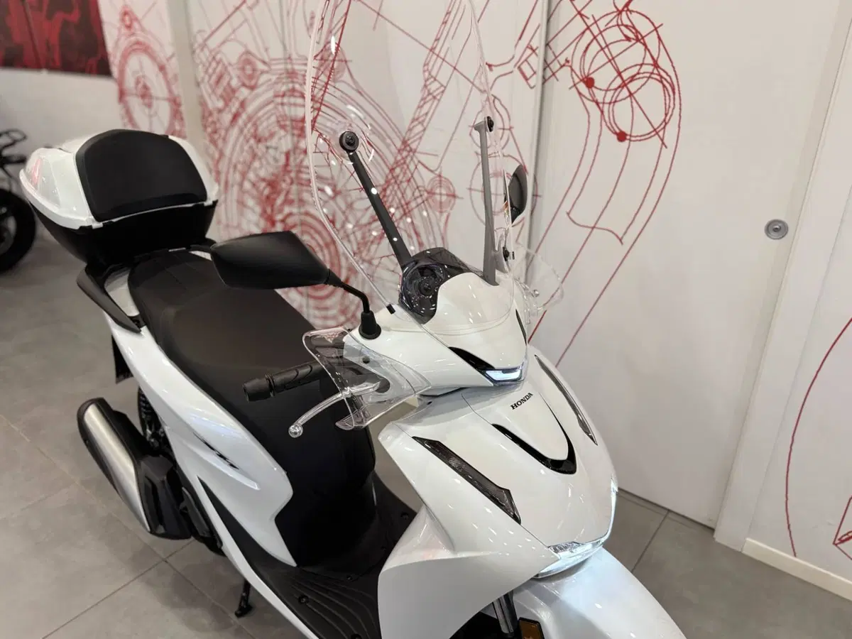 Honda SH 125 (2026) (8)