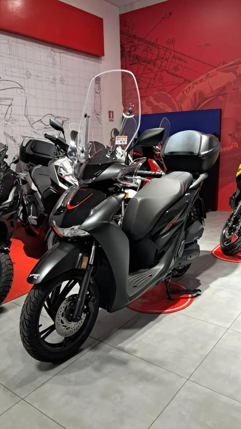 Honda SH 125 Sport (2026) (3)