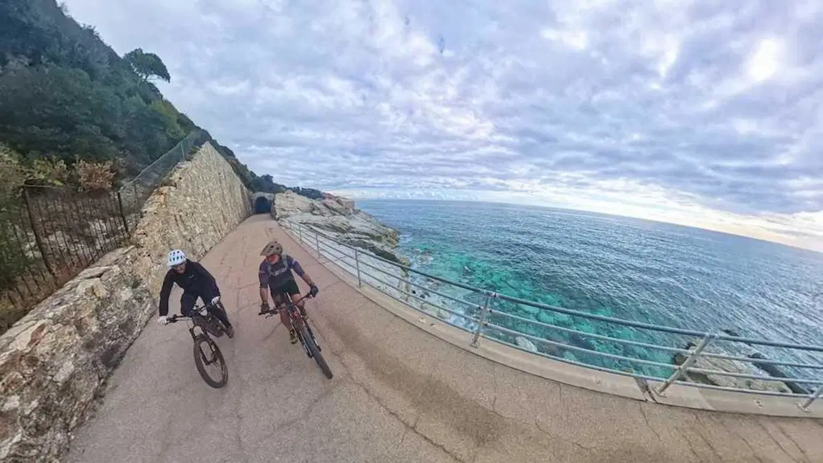 Da Varazze al Monte Grosso in e-bike: 600 metri di dislivello tra single track e panorami mozzafiato (6)