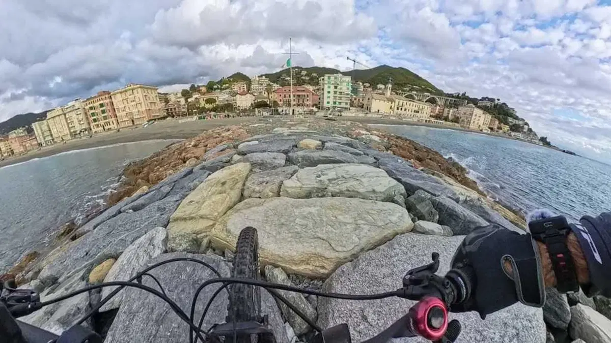 Da Varazze al Monte Grosso in e-bike: 600 metri di dislivello tra single track e panorami mozzafiato (25)