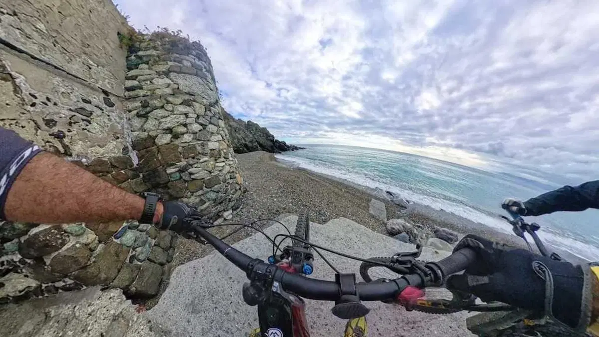 Da Varazze al Monte Grosso in e-bike: 600 metri di dislivello tra single track e panorami mozzafiato (40)