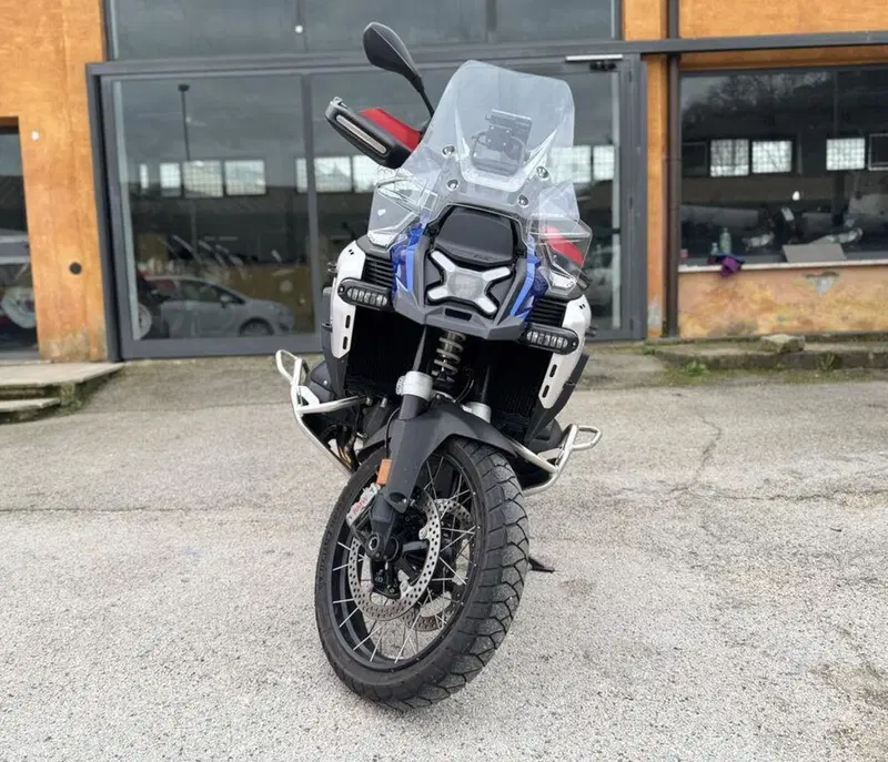 Bmw R 1300 GS Adventure Trophy (2025 - 26) (3)