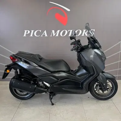 Yamaha X-Max 300 (2021 - 24) usata