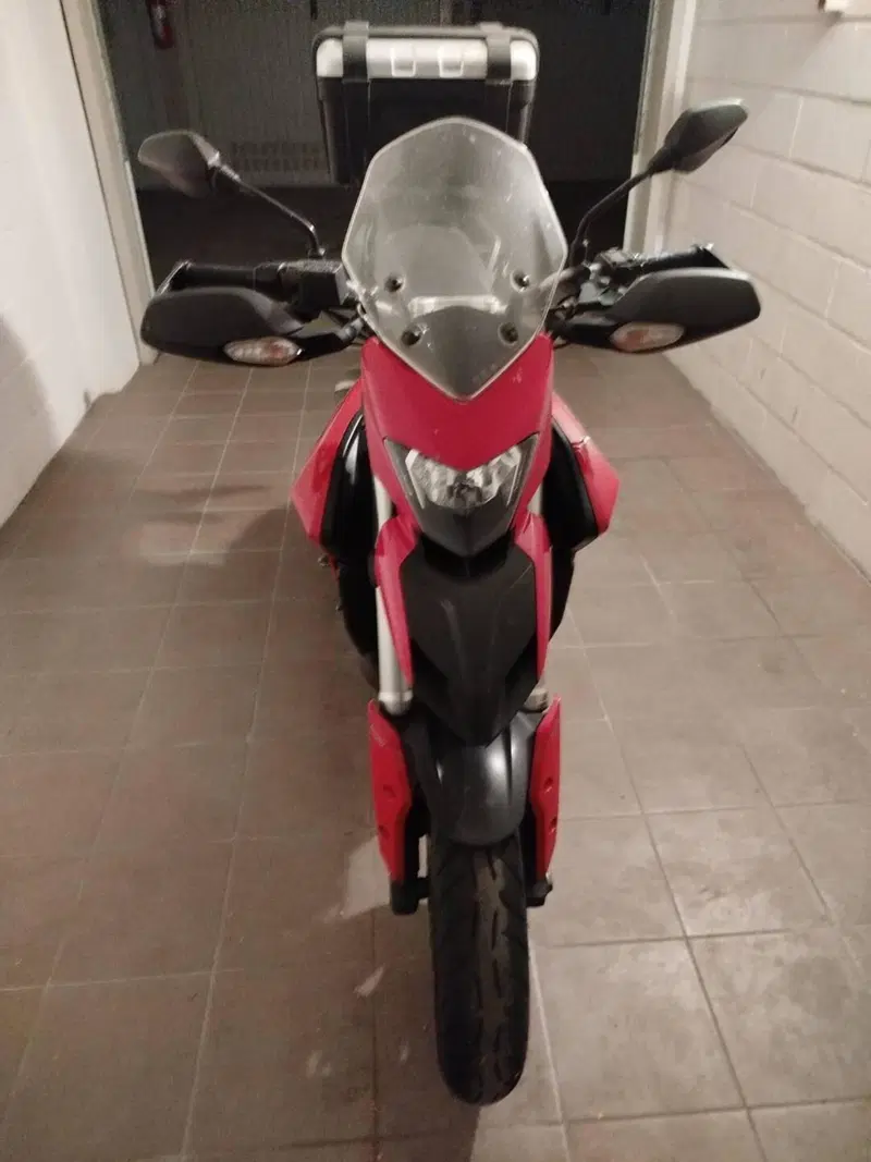 Ducati Hyperstrada 821 (2013 - 15) (2)