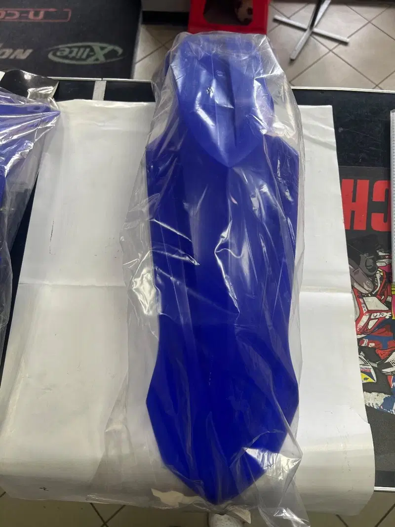 Parafango anteriore per yz-yzf Racetech