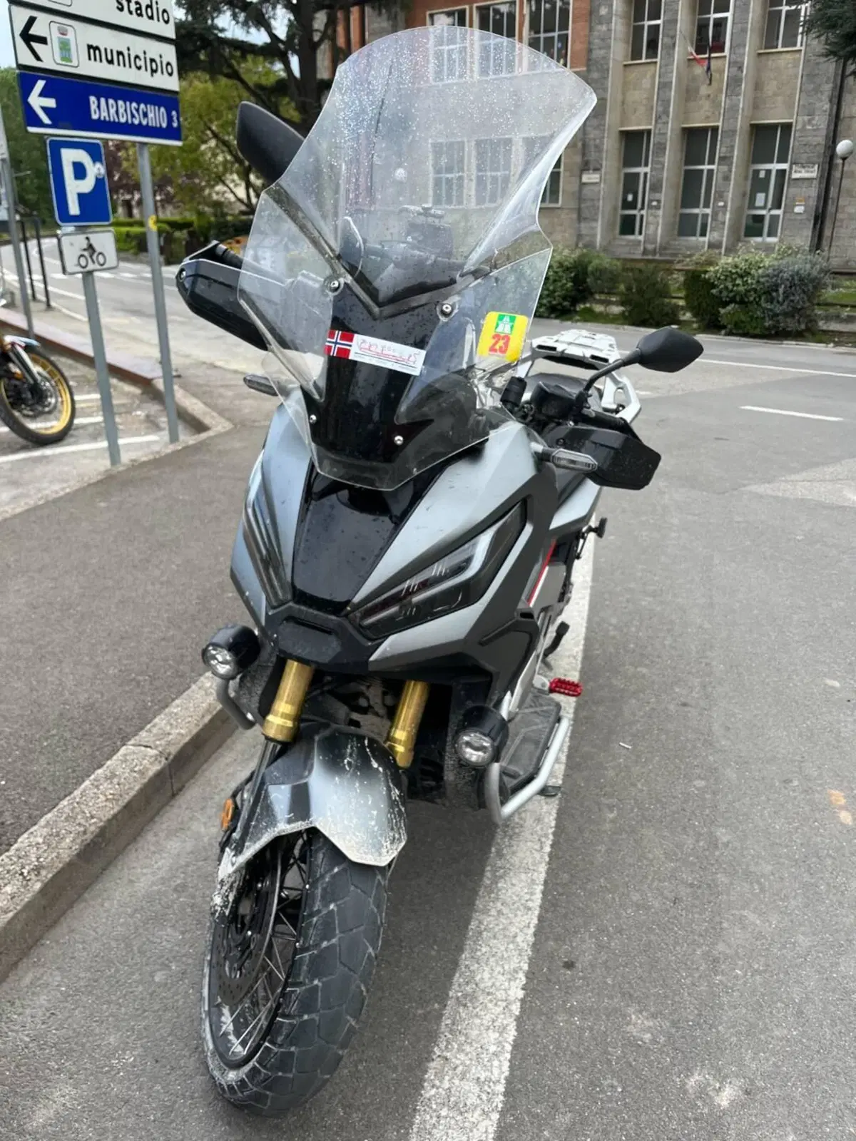 Honda X-ADV 750 DCT Travel (2021 - 24) (2)