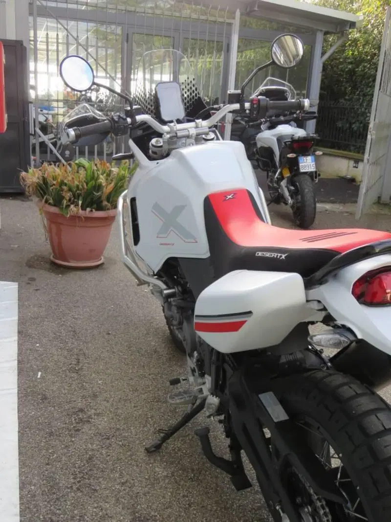 Ducati DesertX (2022 - 25) (4)