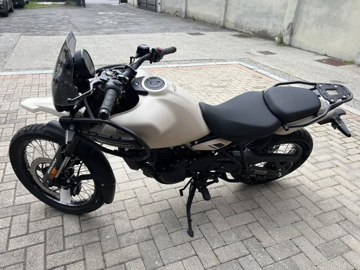 Royal Enfield Himalayan 450 (2024 - 26) (7)