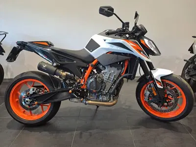 KTM 890 Duke R (2021) usata