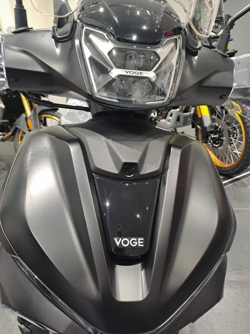 Voge Sfida SR16 200 (2025 - 26) (5)