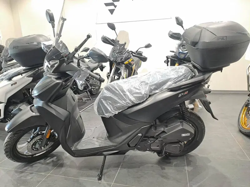 Voge Sfida SR16 200 (2025 - 26) (6)