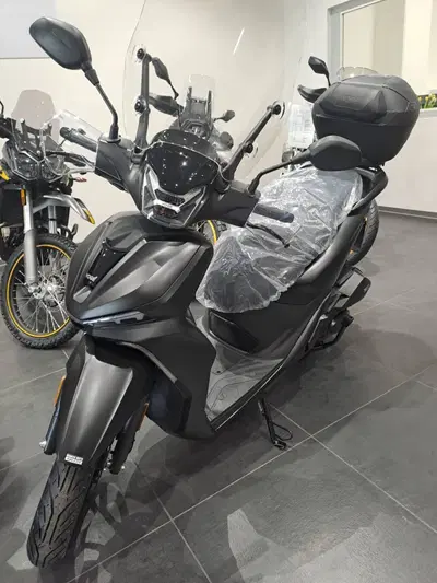 Voge Sfida SR16 200 (2025 - 26) nuova