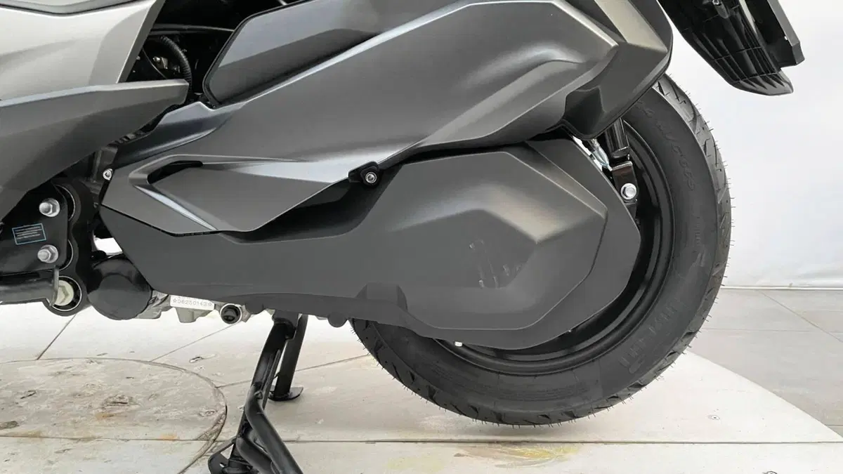 Voge Sfida SR4 MAX (2024 - 26) (4)