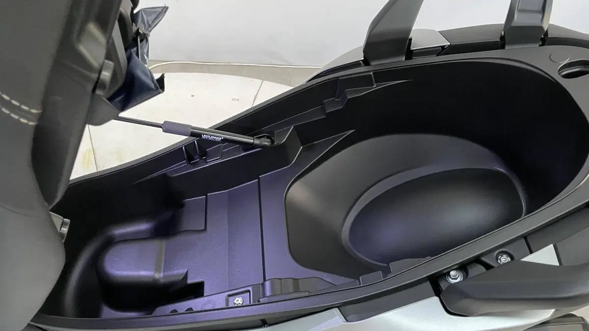 Voge Sfida SR4 MAX (2024 - 26) (10)