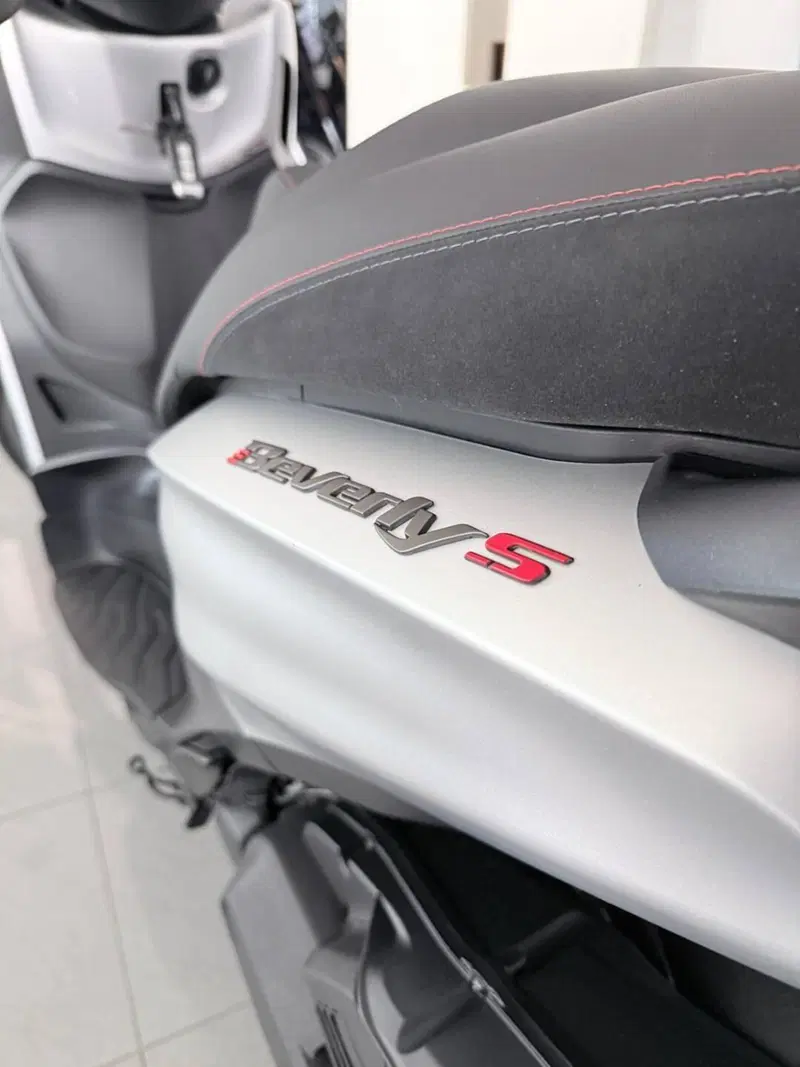 Piaggio Beverly 400 S ABS-ASR (2021 - 24) (4)