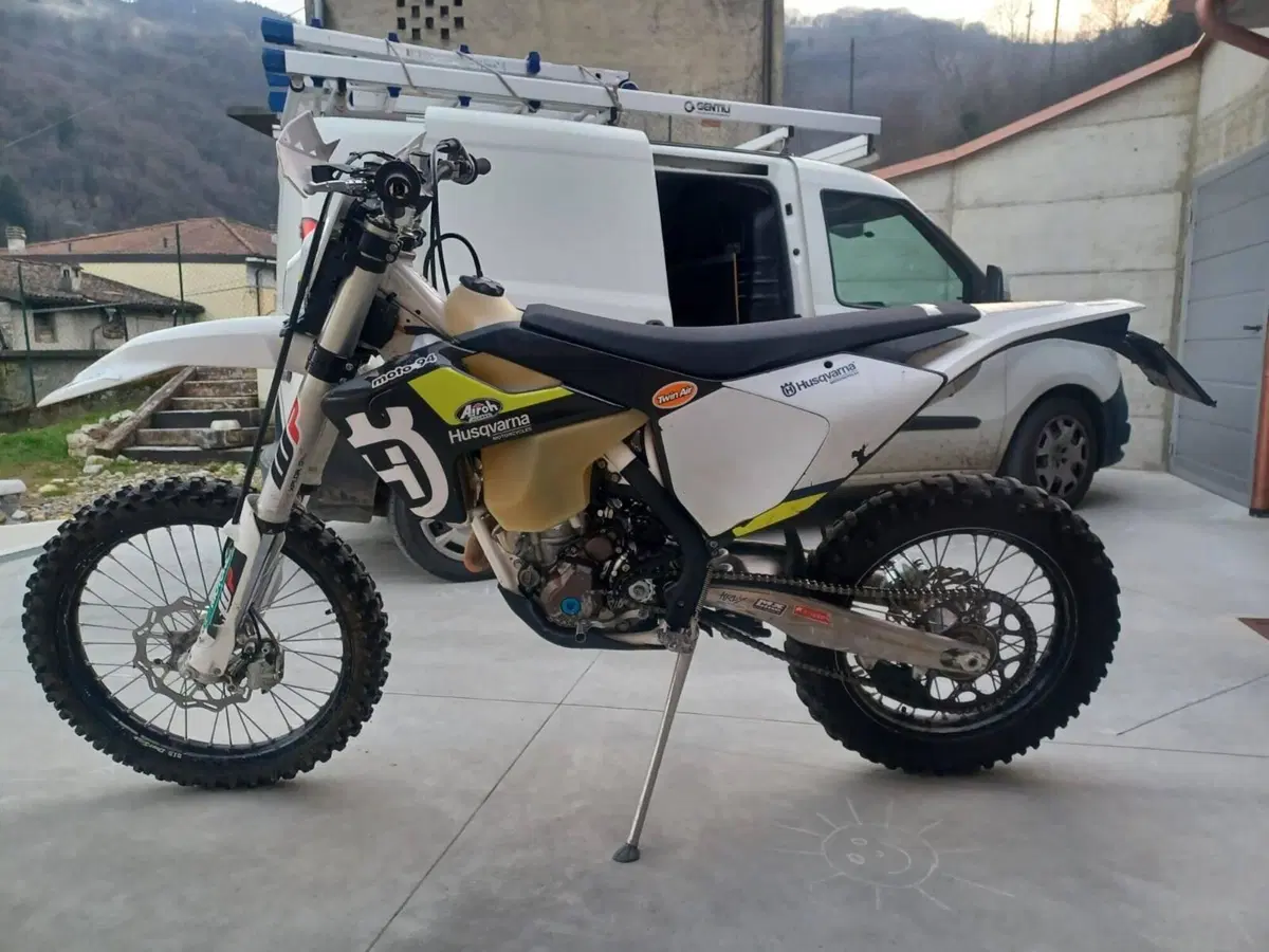 Husqvarna FE 250 (2017) (3)