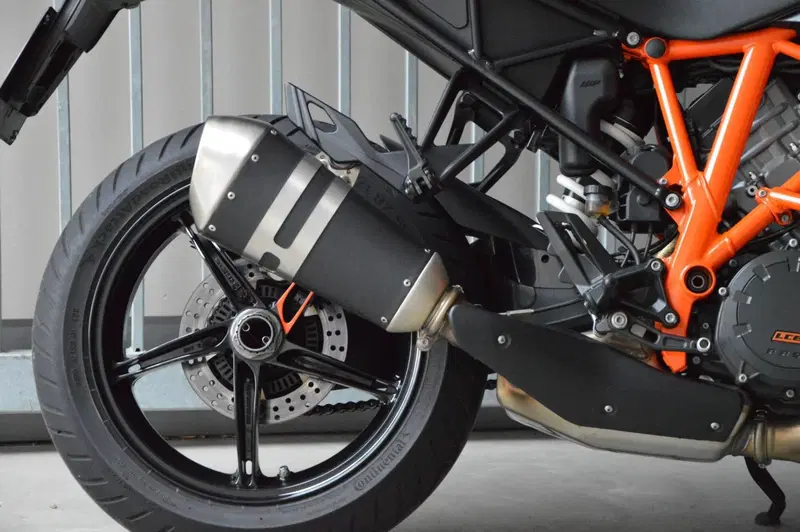 KTM 1290 Super Duke GT (2022 - 25) (7)