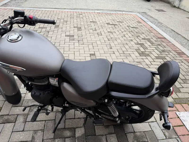 Royal Enfield Meteor 350 (2021 - 26) (5)