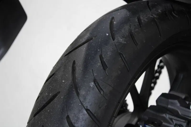 Honda CB 300 R (2022 - 26) (7)