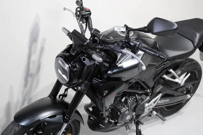 Honda CB 300 R (2022 - 26) (8)