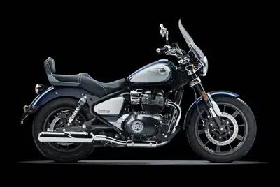 Royal Enfield Super Meteor 650 (2023 - 26) nuova