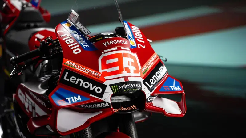 MotoGP 2026. Ducati Desmosedici GP26: la livrea del Centenario omaggia tre moto leggendarie. Ducati 60, Marianna e 125 Trialbero [GALLERY]