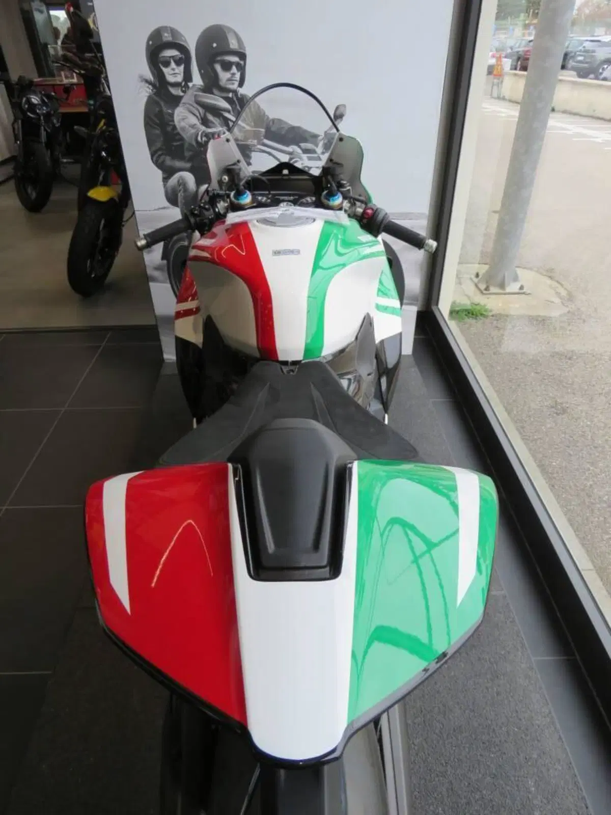 Ducati Panigale V4 Tricolore (2025 - 26) (5)