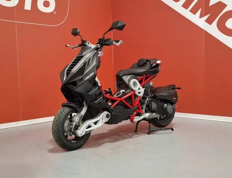Italjet Moto Dragster 300 (2024) (3)