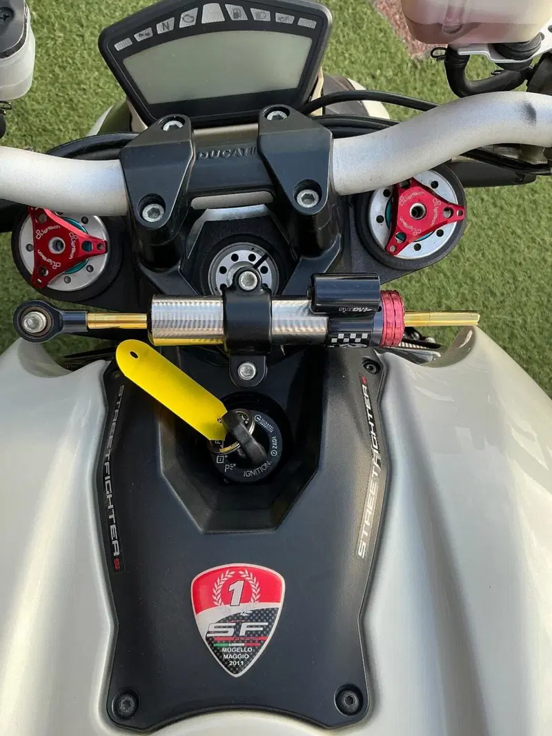 Ducati Streetfighter S (2009 - 14) (11)