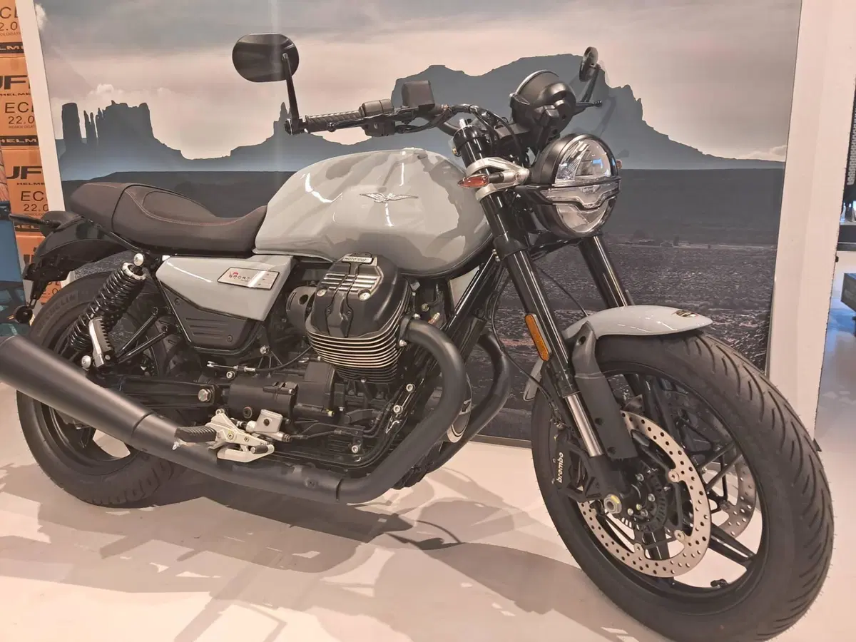 Moto Guzzi V7 Sport (2025 - 26) (2)