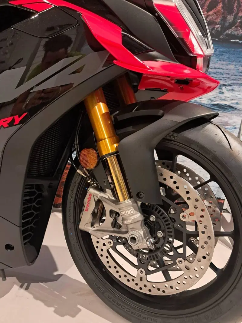 Aprilia RSV4 1100 Factory (2025 - 26) (4)