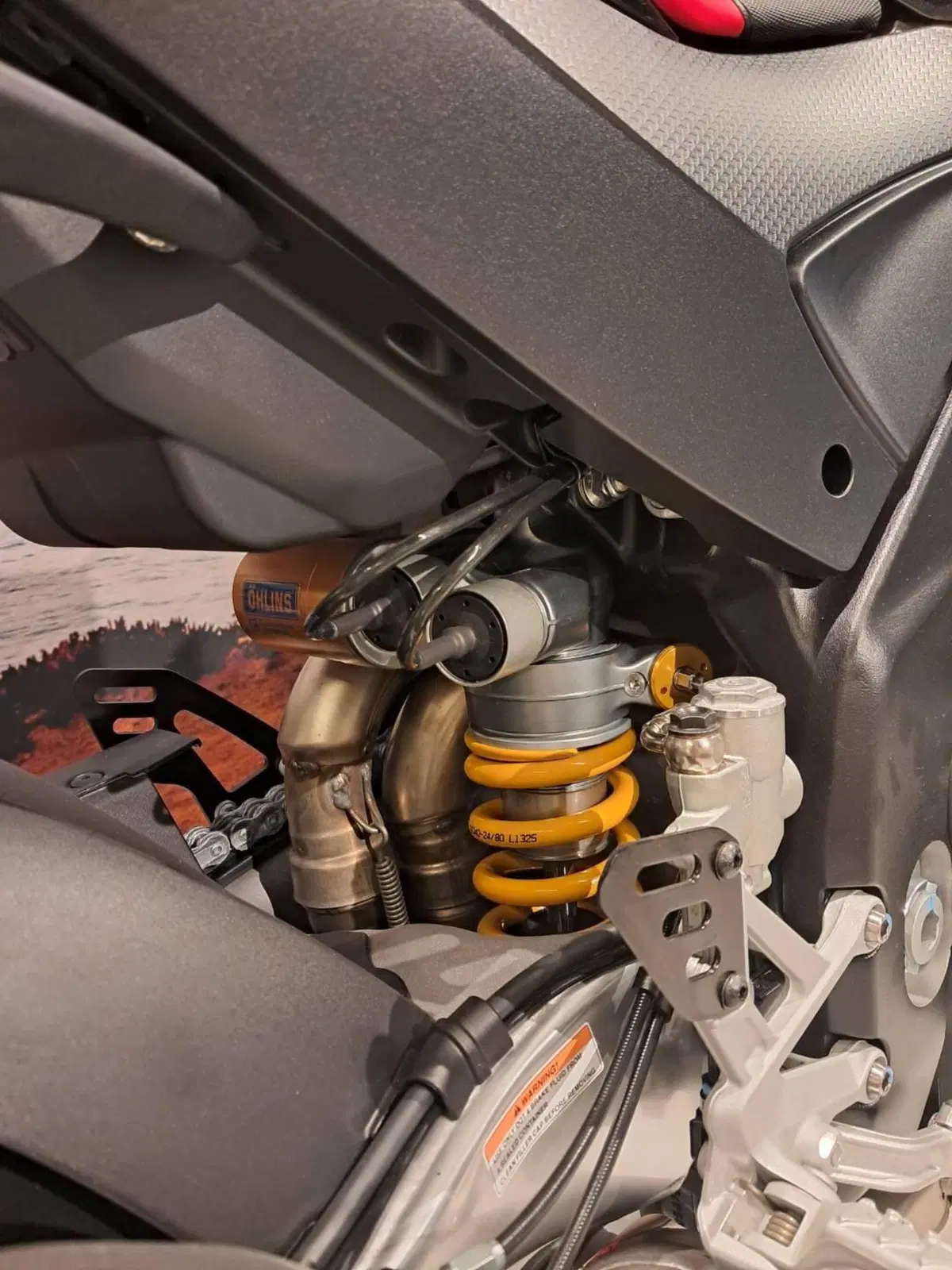 Aprilia RSV4 1100 Factory (2025 - 26) (7)