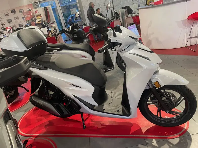 Honda SH 125 (2026) (2)