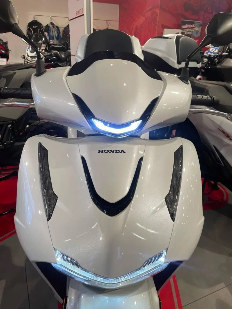 Honda SH 125 (2026) (4)