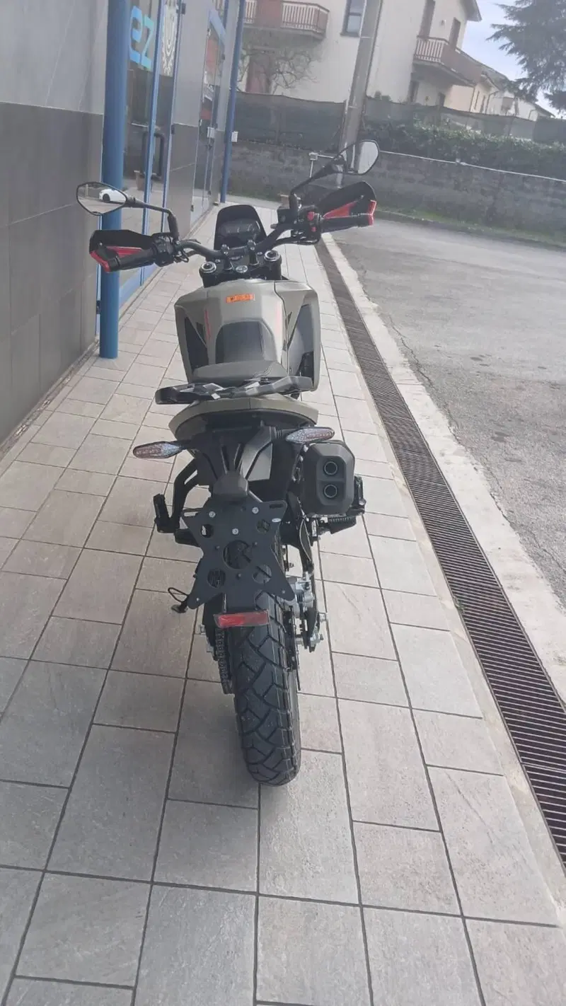 Benelli BKX 125 (2026) (3)