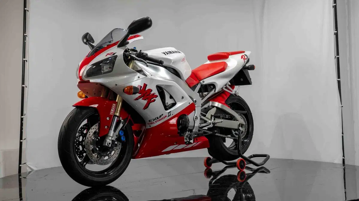 Yamaha YZF R1 (1998 - 99) (3)