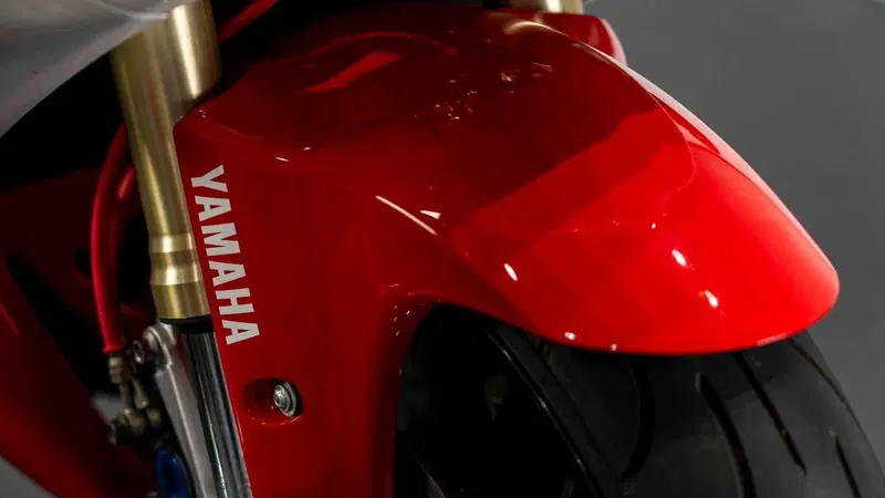 Yamaha YZF R1 (1998 - 99) (18)