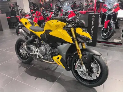 Ducati Streetfighter V2 S (2025 - 26) nuova