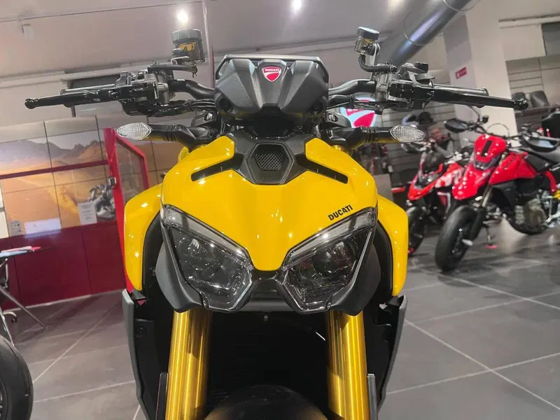 Ducati Streetfighter V2 S (2025 - 26) (3)