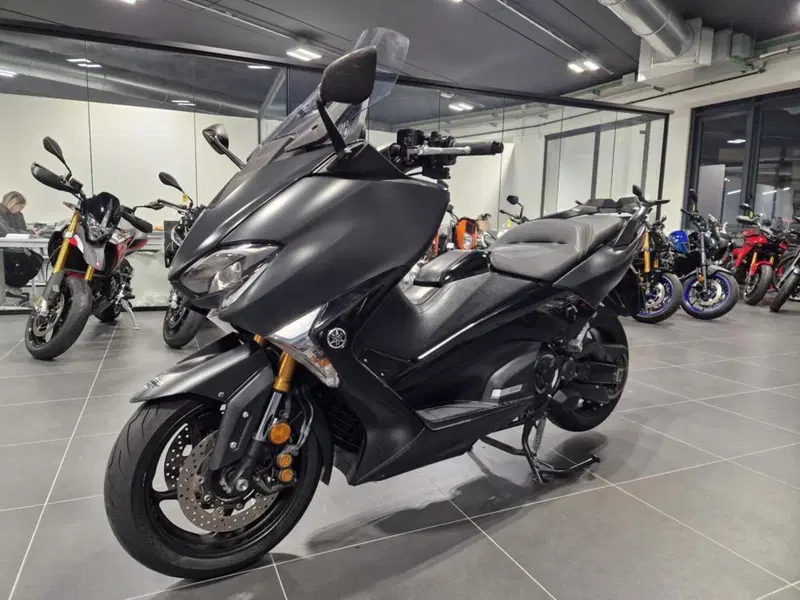Yamaha T-Max 530 DX (2017 - 19)