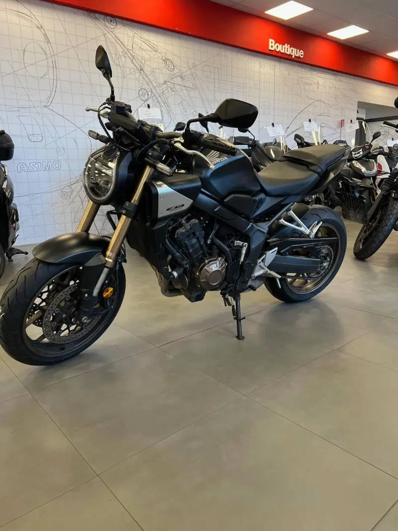 Honda CB 650 R E-Clutch (2024 - 26)